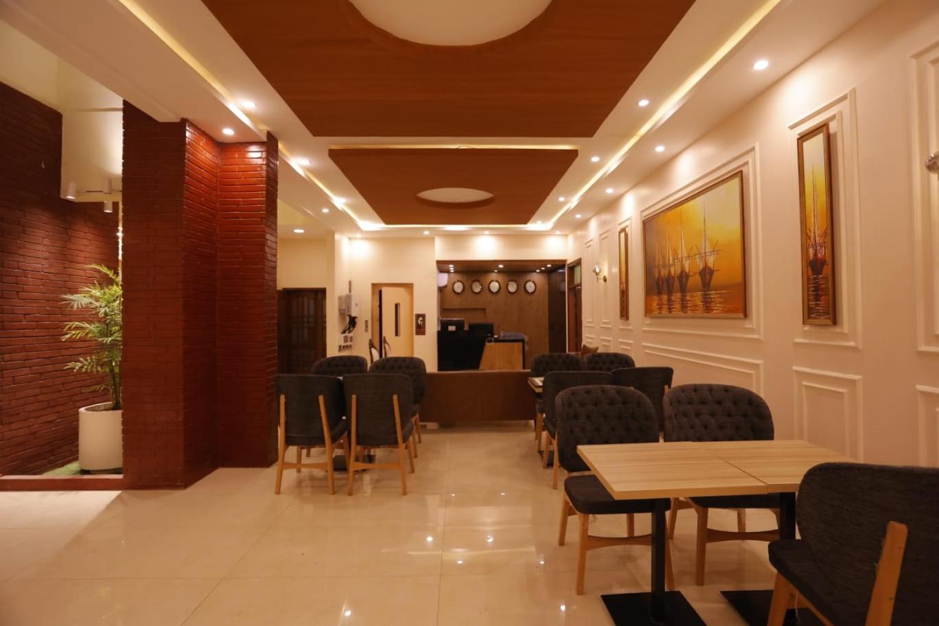 A One Hotel Clifton Karachi Exterior photo